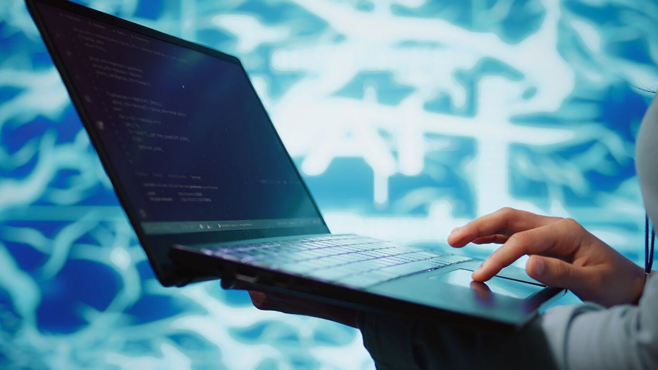 2025_NetApp-Cyber-Resilience_Laptop