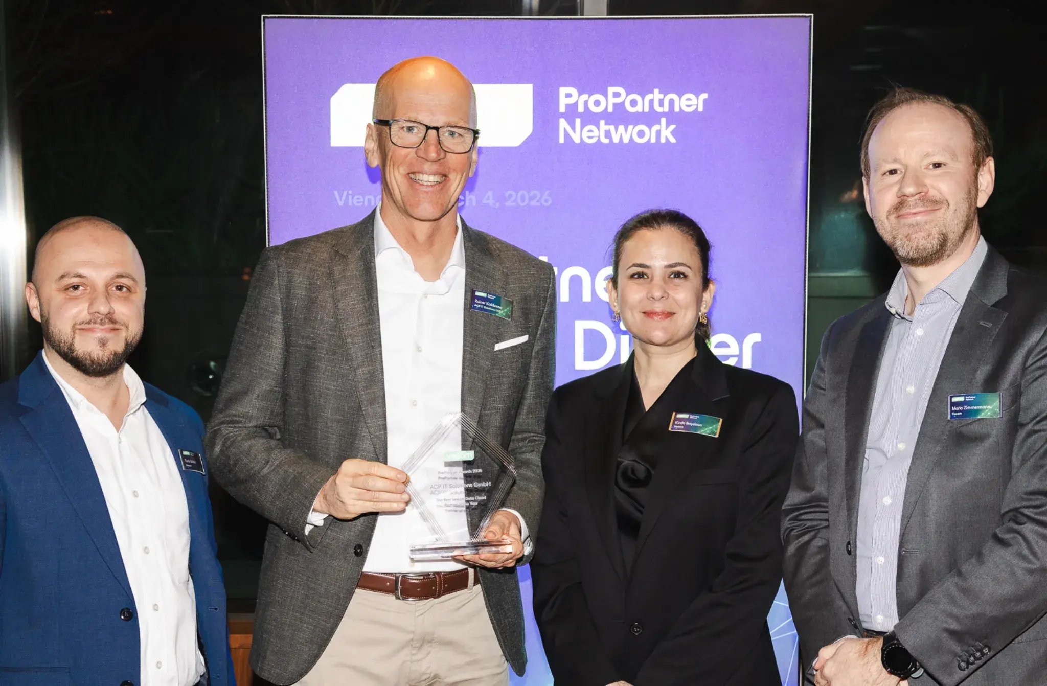 Rainer Kalkbrener nimmt den Award entgegen