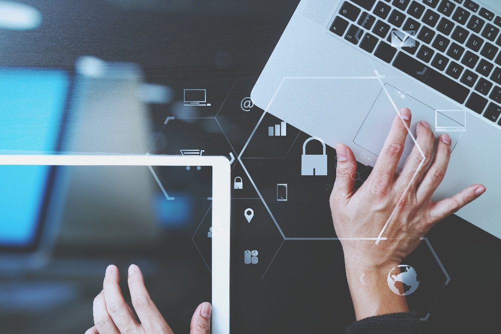 security-laptop-sicherheit-tablet