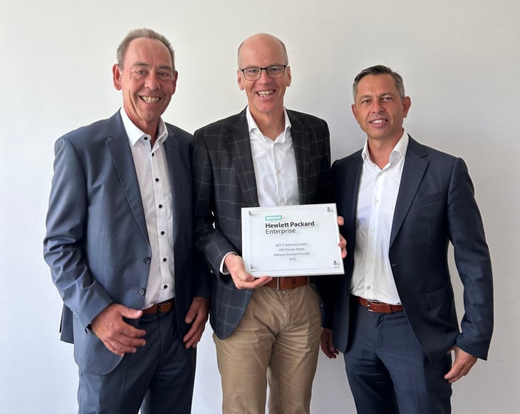 Übergabe - Auszeichnung als HPE Solution Provider Platinum Partner-1