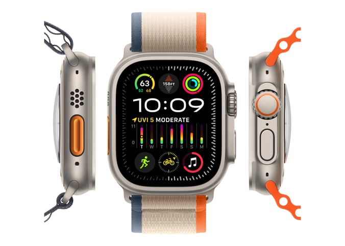 Apple_Watch_Ultra_2_Cellular_49mm_3-up_Hero_Vertical_Screen__USEN_quer