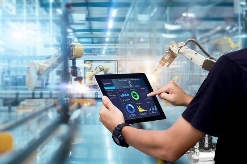 Applications-Dashboard-Industrie-Branchenseite-2025