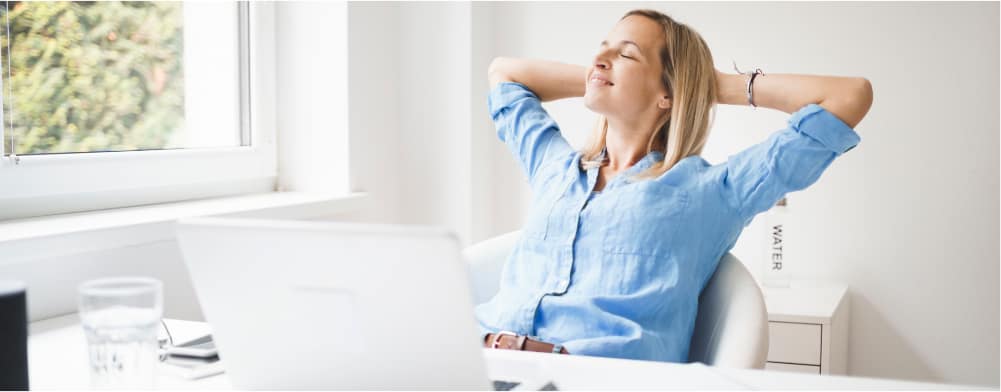 homeoffice-happy-zufrieden-remote-glücklich_1834670356