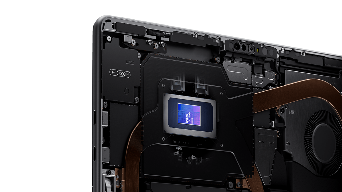 Intel® Core™ Ultra Prozessor als Grundlage für KI-gestützte Surface for Business Geräte im modernen Arbeitsplatz