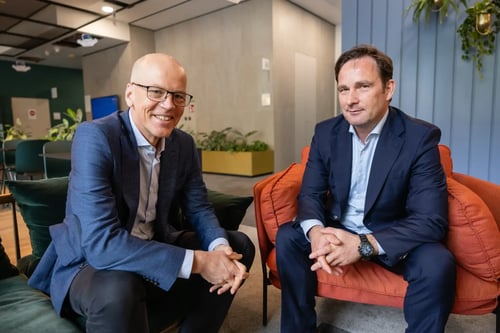 Rainer Kalkbrenner , Vorstand ACP Gruppe und Hermann Erlach, General Manager von Microsoft Österreich