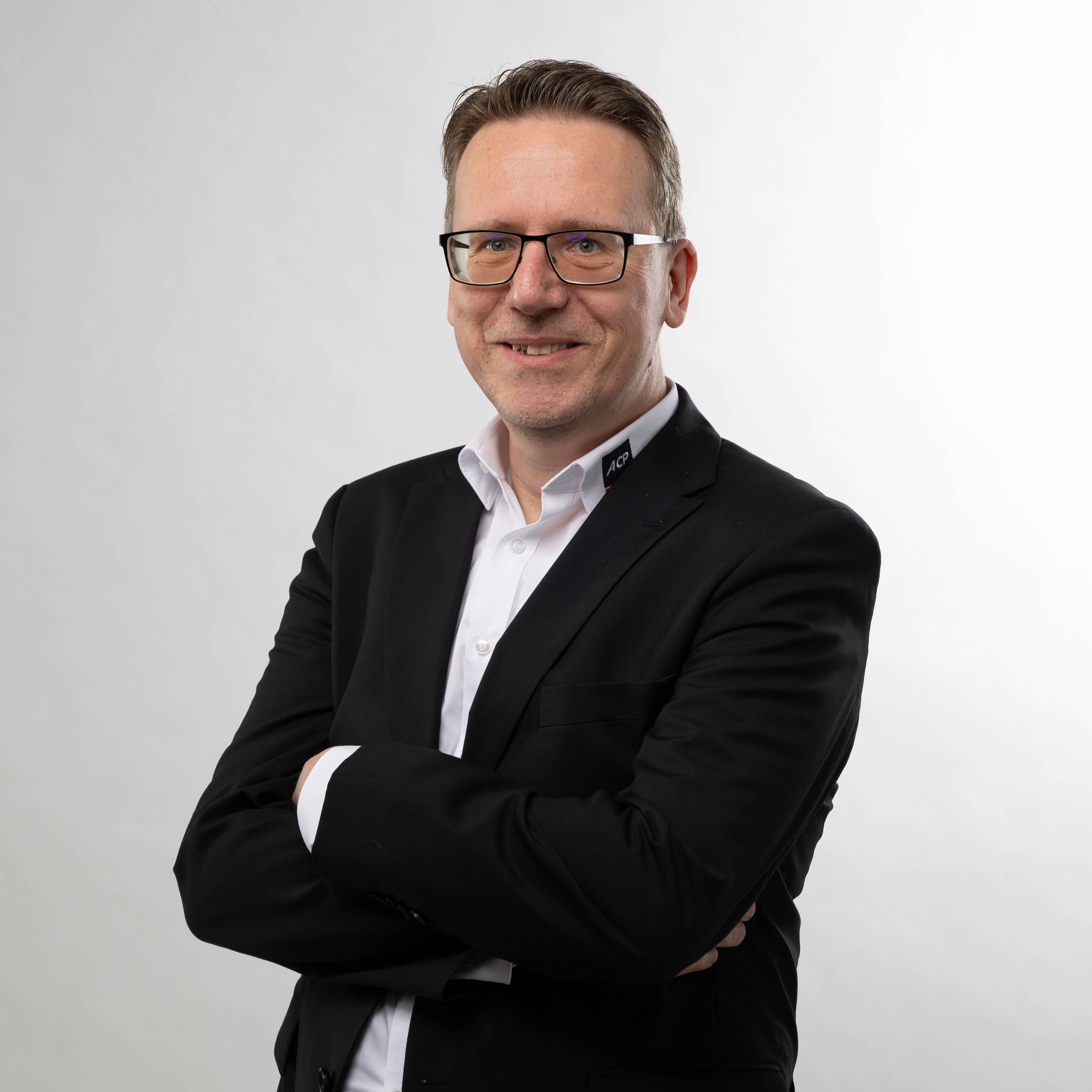 Oliver Hien-1
