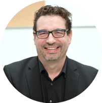 Portrait | Dr. Thomas Pisar