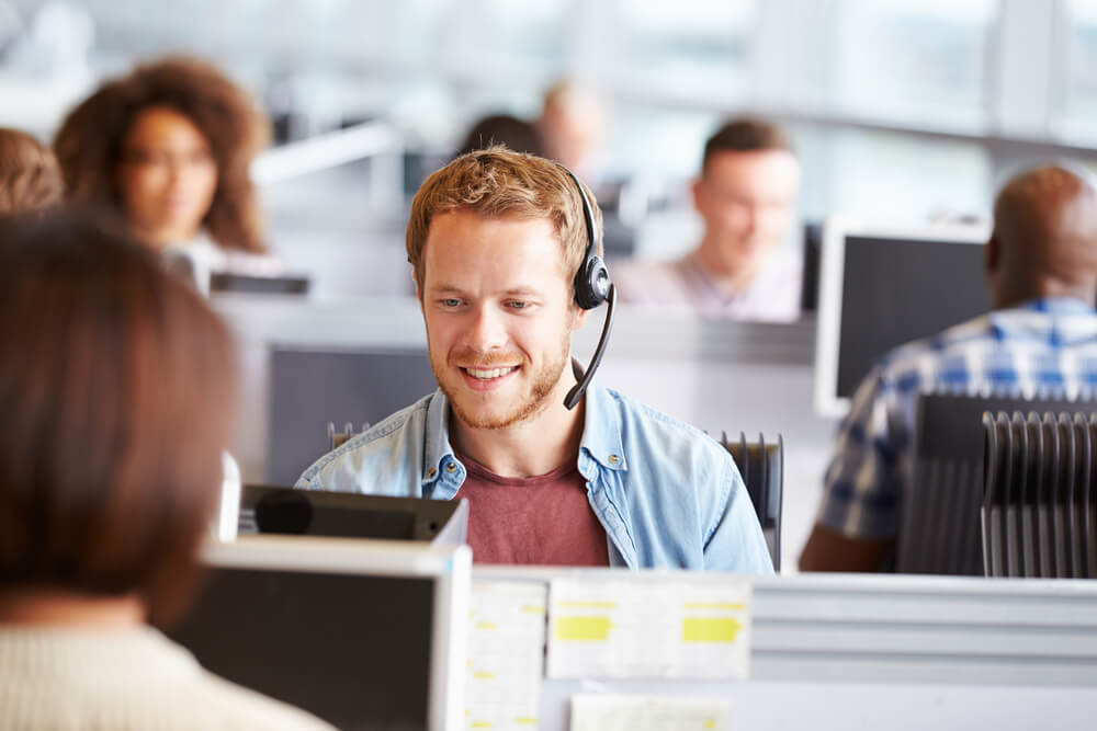Service Desk | First Level Support | Kundenbetreuung | shutterstock_314848493