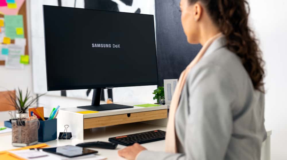 Mit DeX und dem richtigen Samsung Handy lässt sich noch flexibler arbeiten – wann Sie wollen und wo Sie wollen.