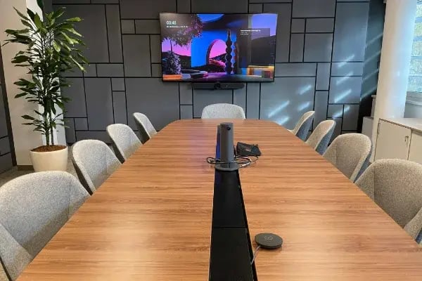 Meetingraum bei der Austria Presse Agentur (APA) | Technische Erneuerung durch ACP