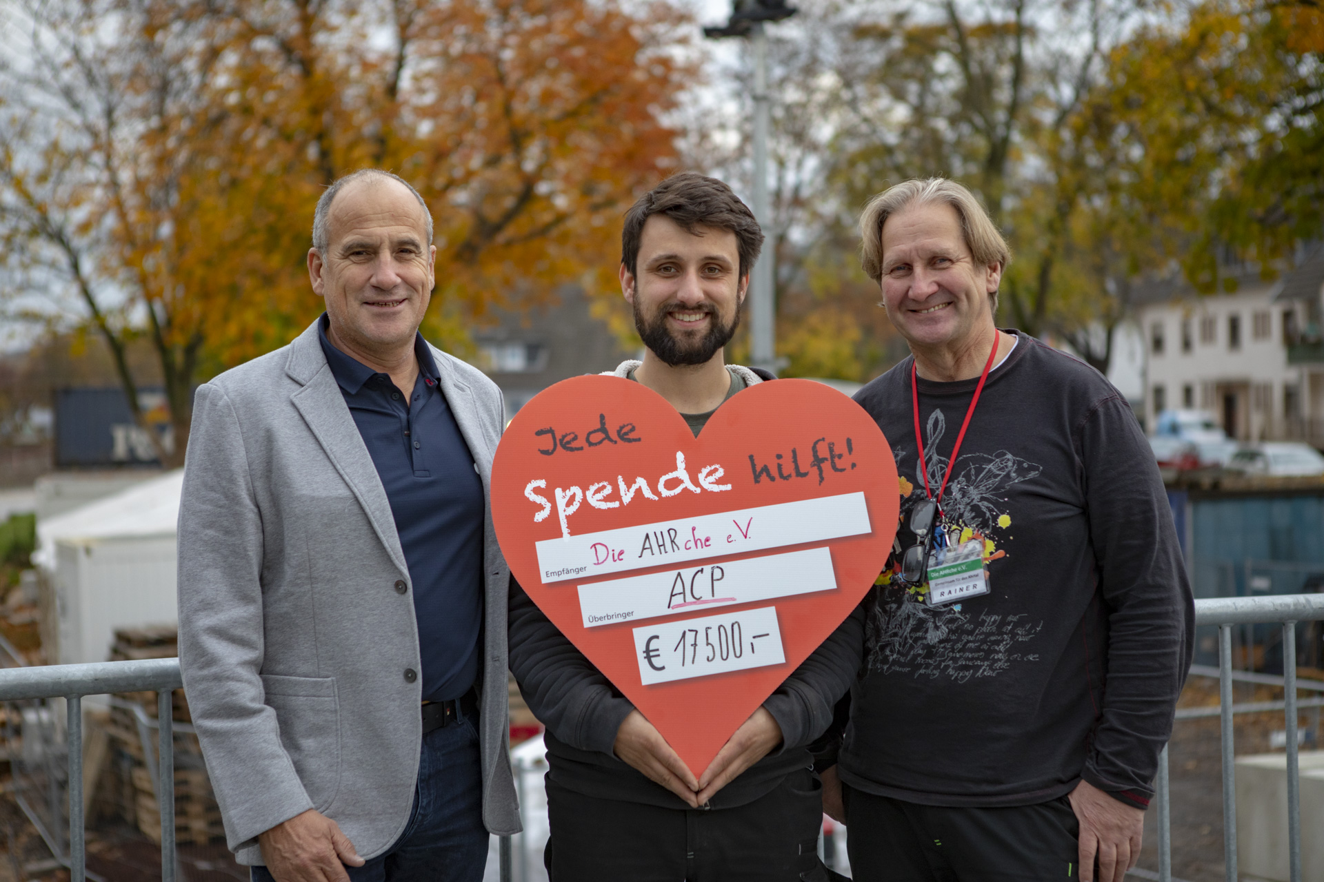 Miteinander Helfen: Spende für die AHRche